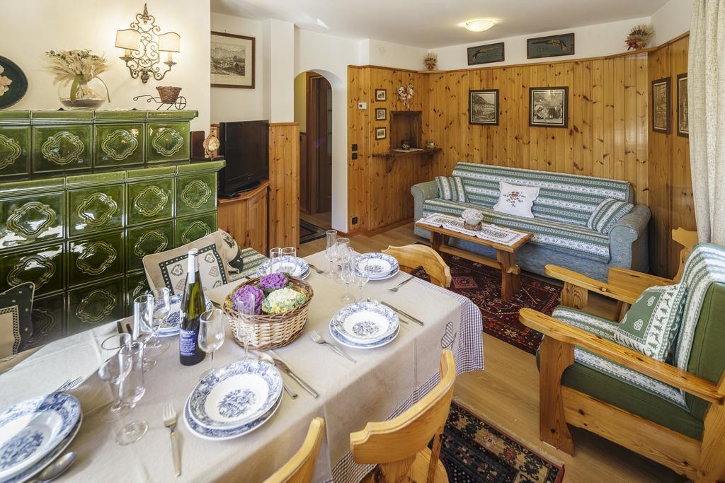 CiasaToa Apartment Cortina d'Ampezzo Ruang foto