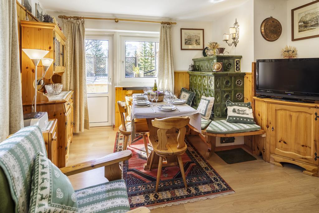 CiasaToa Apartment Cortina d'Ampezzo Ruang foto